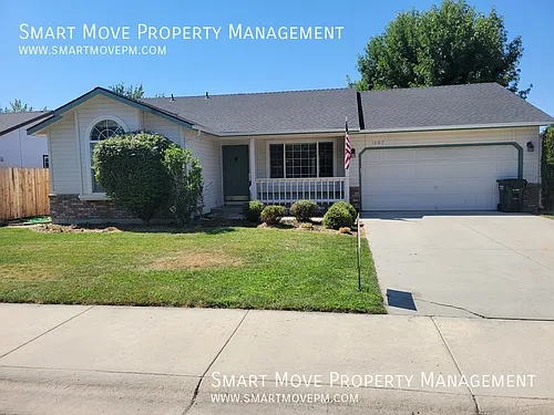 1067 N Crestley Ave Photo 1