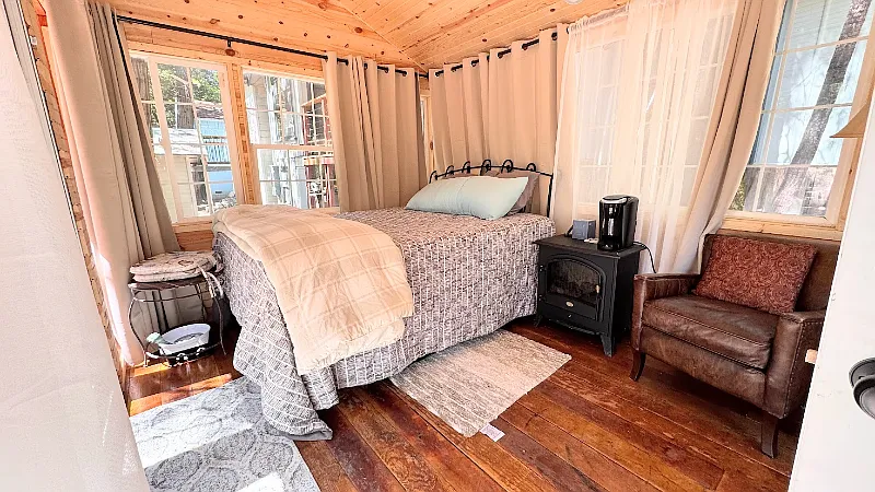 Studio, 450 sqft, $1,500 — Photo 3