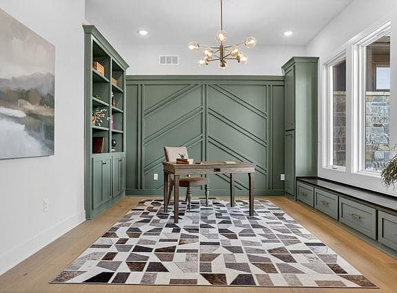 5th image of 8994 Ginger St