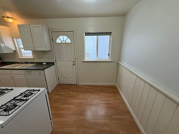 5th image of 2500 Elwood Ave #2