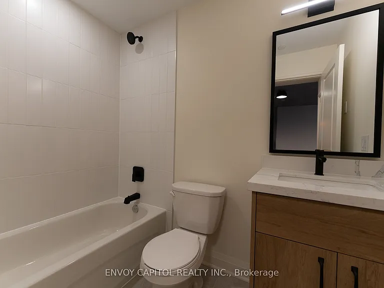 11 Robert St #204 — Photo 4