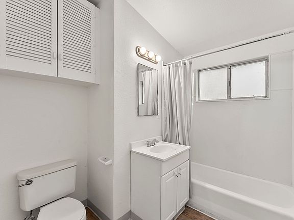 3rd image of 6404 Stoneman Dr