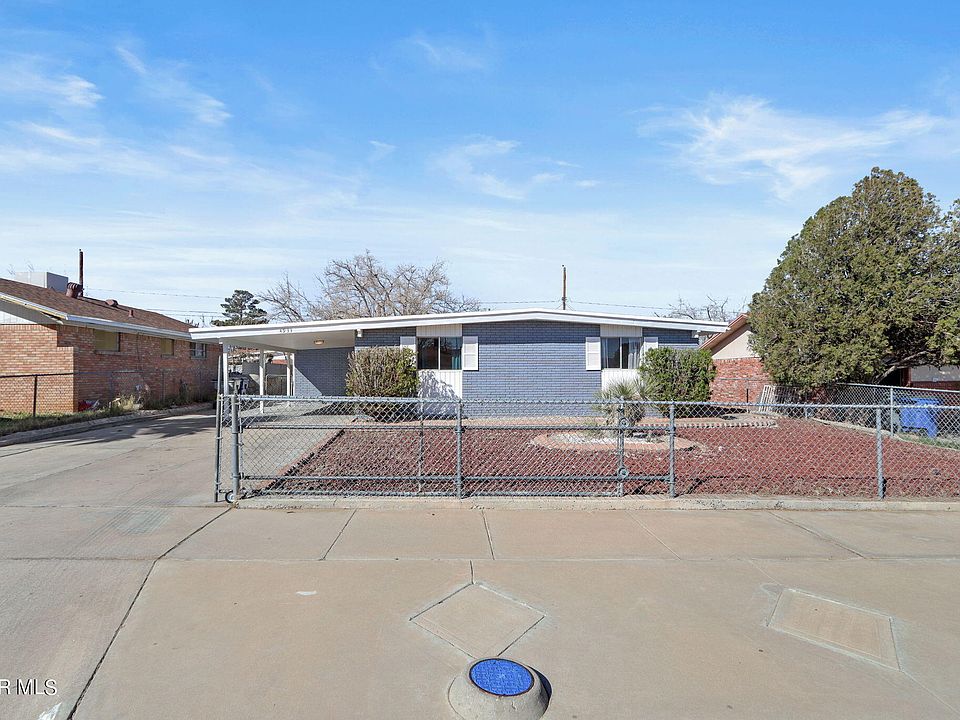 1st image of 4933 Royal Dr