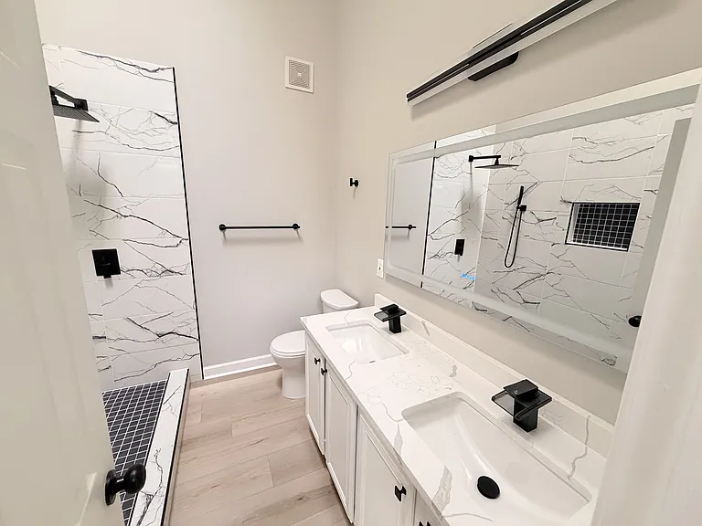 Master Bathroom 3