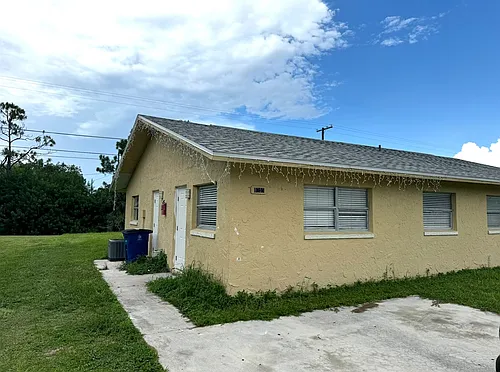 8253 Beacon Blvd Photo 1