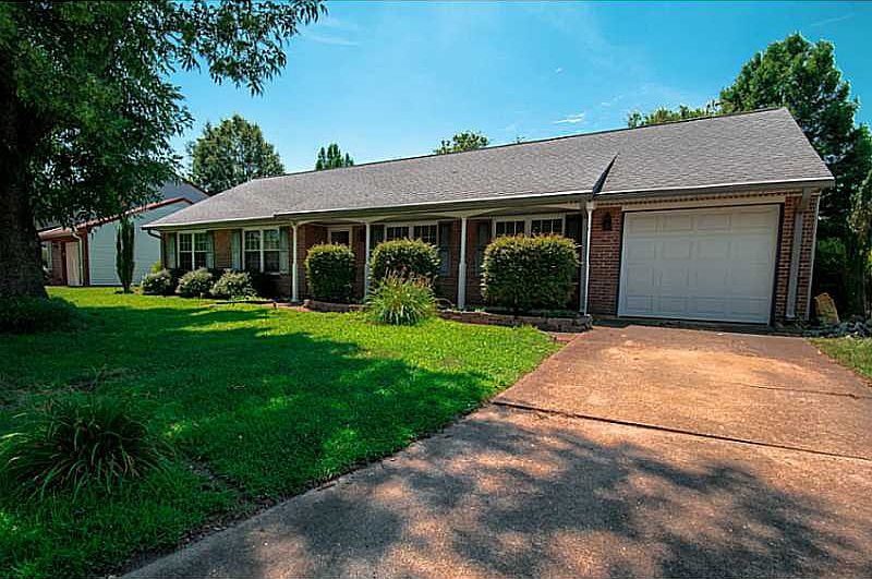 1st image of 1360 Nesbitt Dr