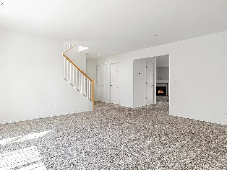5700 NE 82nd Ave — Photo 10