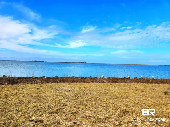 535 Buchanan Dr, Dauphin Island, AL 36528