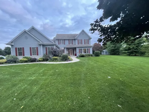S78W22695 Sunset Glen DRIVE, Big Bend, WI 53103