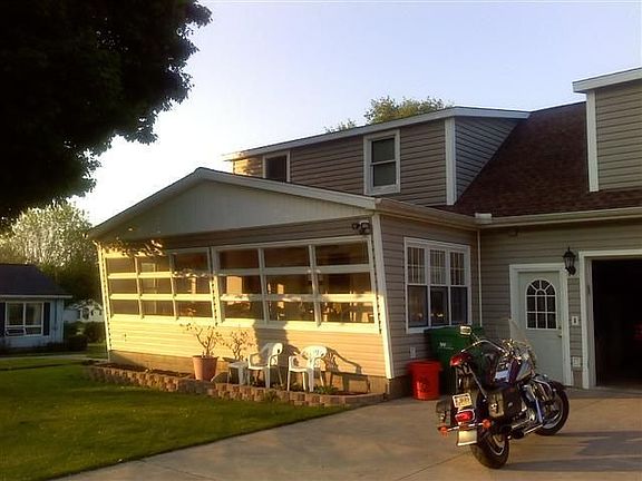 View from Sterling Ave.