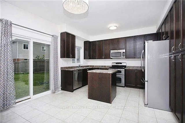 1719 Gower Dr — Photo 4