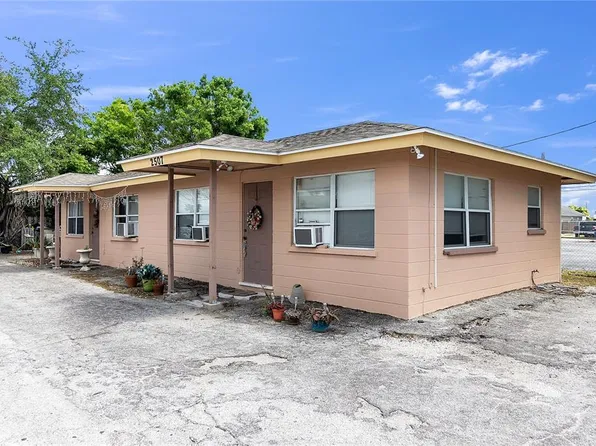 2503 10th St W, Bradenton, FL 34205