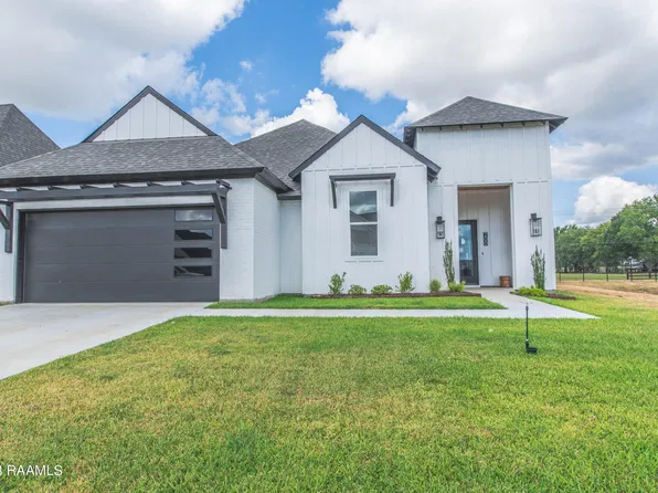 200 Sunshine Rise Dr, Broussard, LA 70518