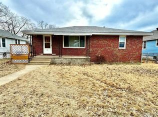 367 Elble Ave, Wood River, IL 62095