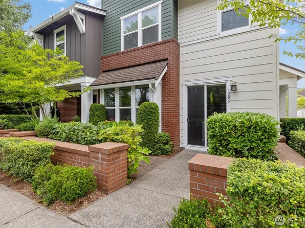 1285 NE Park Drive, Issaquah, WA 98029