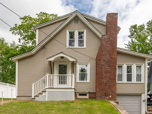 23 Berwick Rd, Longmeadow, MA 01106