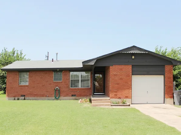 24 NW 53rd St, Lawton, OK 73505
