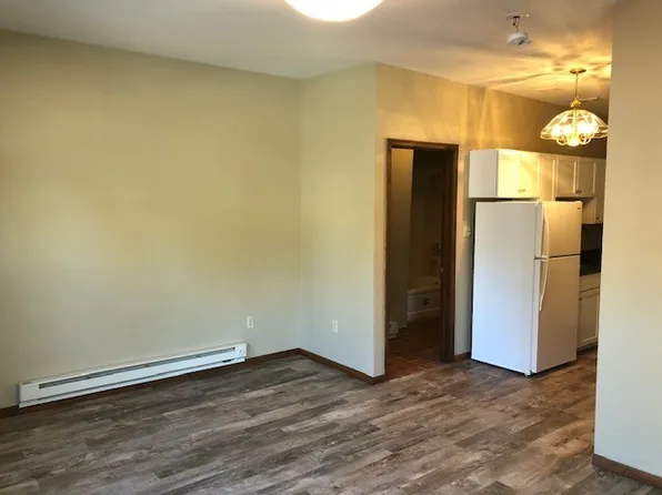 217-219 Bates Ave
