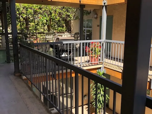 1114 Pacific Ave, Santa Cruz, CA 95060