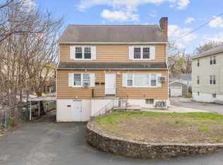 55 Limerick St APT 2, Stamford, CT 06902