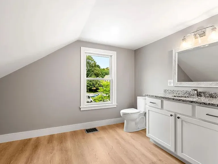 54 Main St #201 — Photo 9