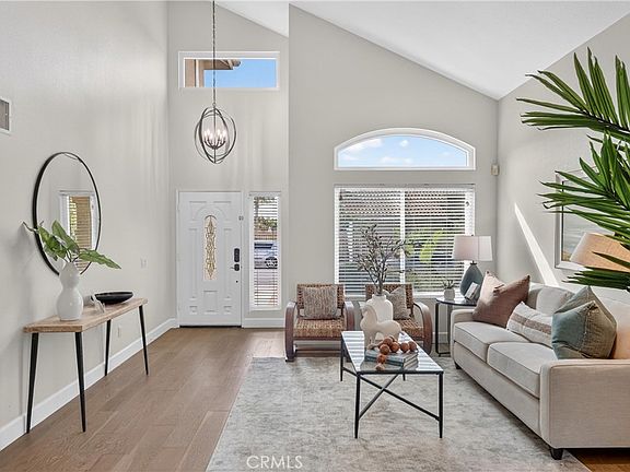 4th image of 16 Mapache