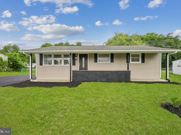 64 Bruce Dr, Deptford, NJ 08096
