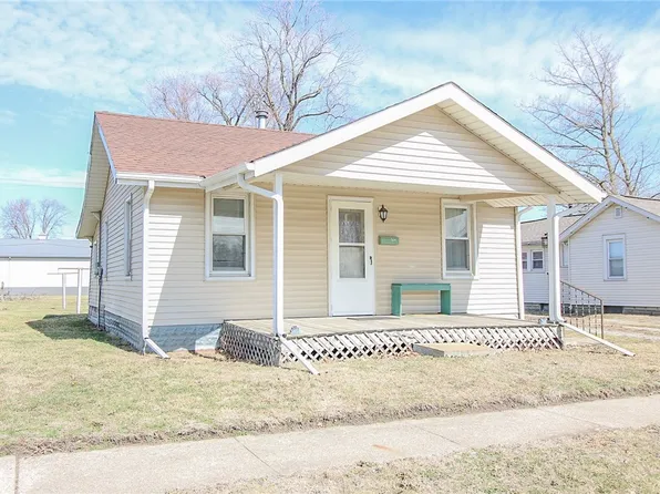 304 Dewitt Ave, Mattoon, IL 61938