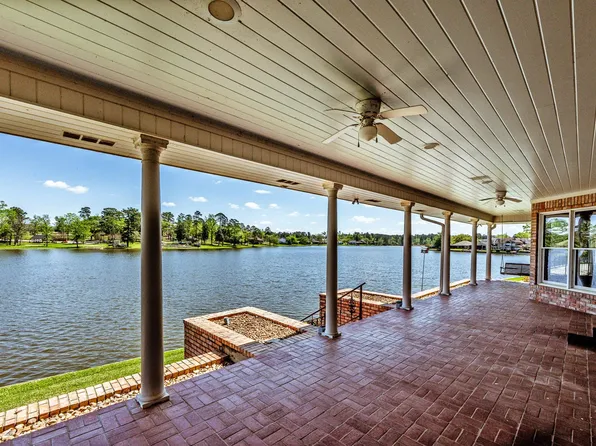 2008 Wickersham Dr, Huntsville, TX 77340