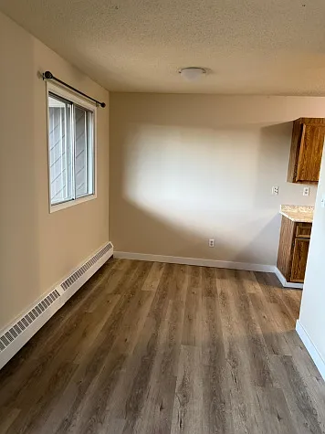 2 Bedroom Unit in Clearview Meadows!! — Photo 4