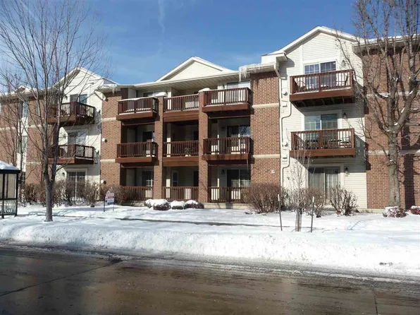 454 W Side Dr, Iowa City, IA 52246