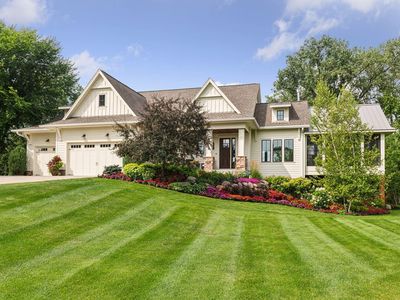825 Willow Dr S, Wayzata, MN, 55391