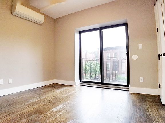 3rd image of 120 Van Buren St Floor 2