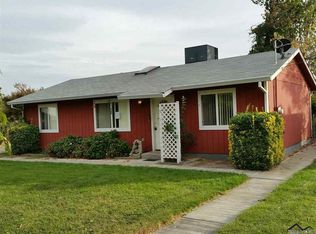 560 Almond Ln, Red Bluff, CA 96080