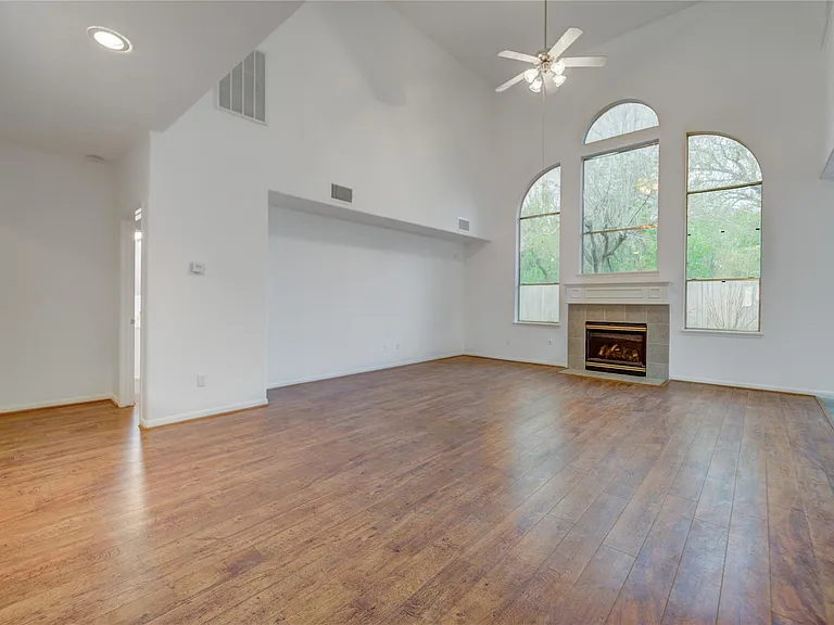 16464 Beewood Glen Dr — Photo 23