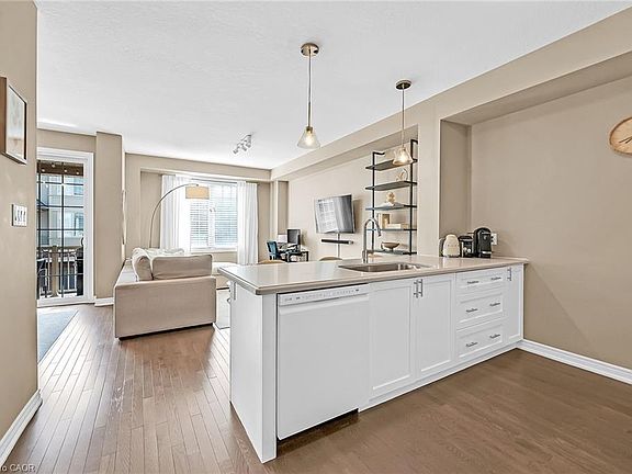 4th image of 397 Alderwood Cmn