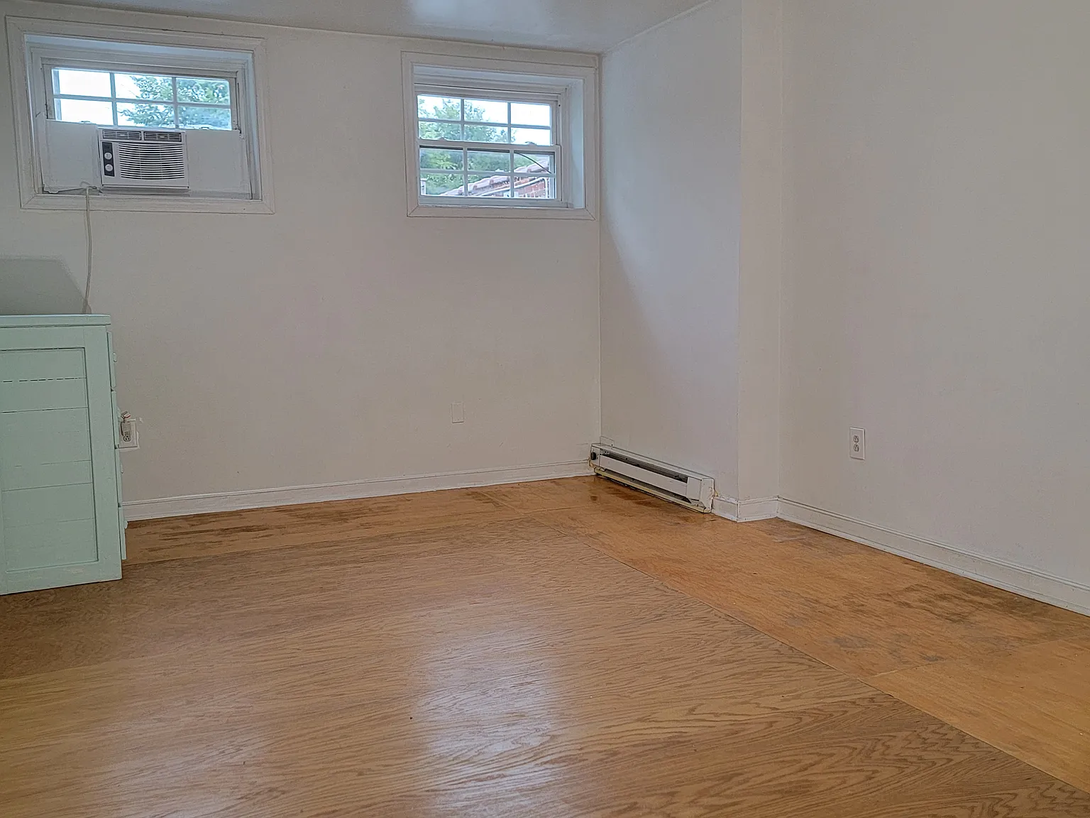 3 bed, 1200 sqft, $1,900 — Photo 3