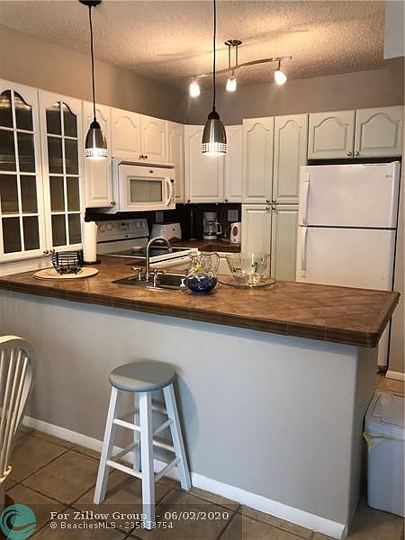 1st image of 221 SE 9th Ave #110
