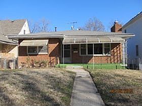 1st image of 419 N Oakley Ave