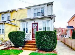 22418 93rd Rd, Queens Village, NY 11428