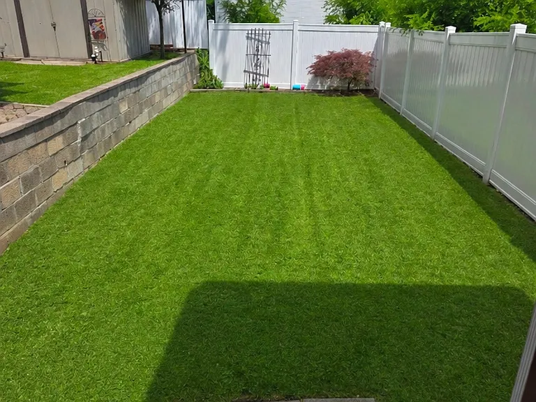 718 East St — Photo 24