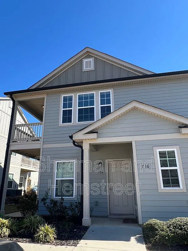 1 bed, 1.0 bath, 851 sqft, $1,275 — Photo 1