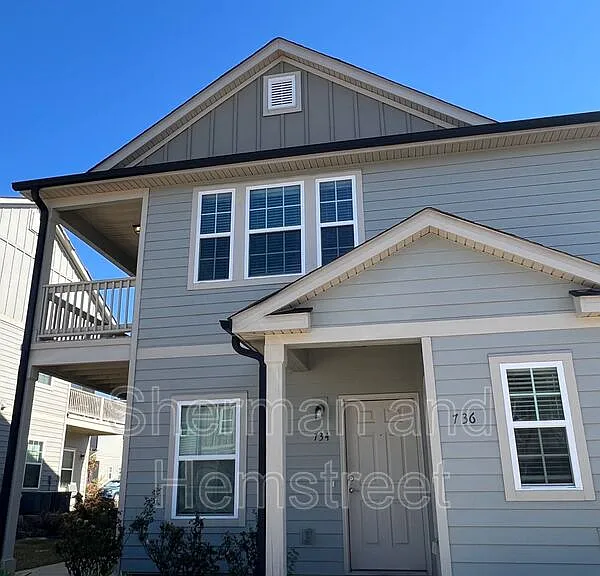 736 Tarvin Cir — Photo 1