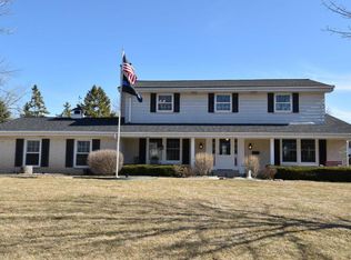 5029 Spruce Ct, Greendale, WI 53129