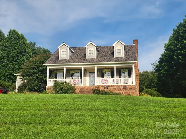 3432 Alfalfa St NE, Conover, NC 28613