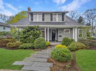 35 Victoria Cir, Newton, MA 02459