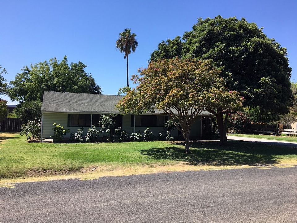 1st image of 4626 E Garibaldi Ave