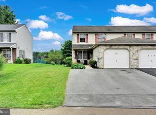 312 Groffdale Rd, Quarryville, PA 17566