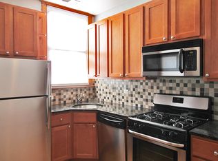 408 N Taylor Ave #414-1H, Oak Park, IL 60302