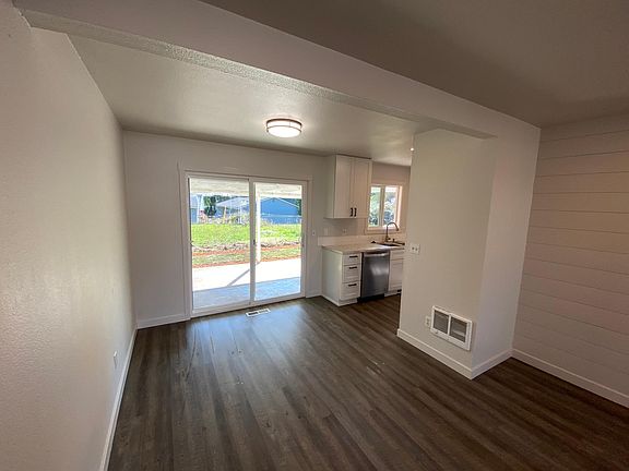 Dining/living